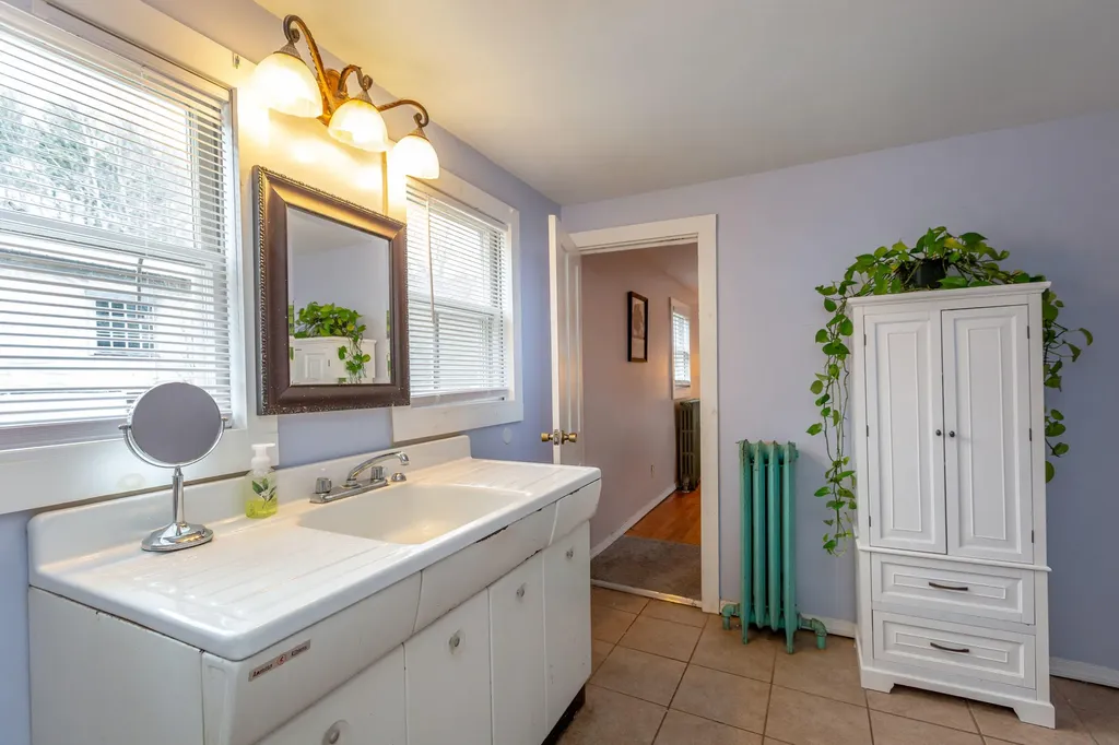 125 King Road Lisbon ME 04250