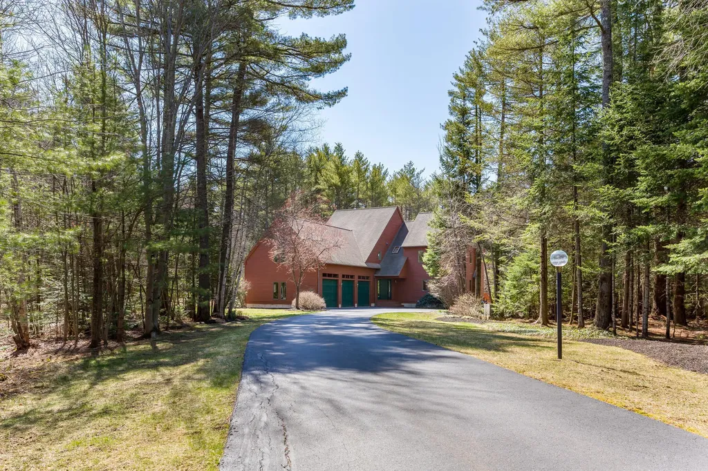 17 Merrill Brook Drive Scarborough ME 04074