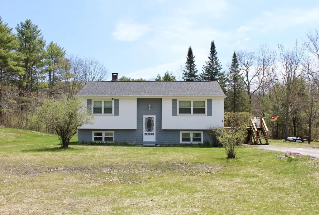5 Keene Road Windham ME 04062