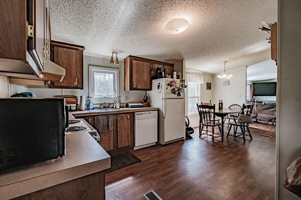 202 Dunnell Road Buxton ME 04093