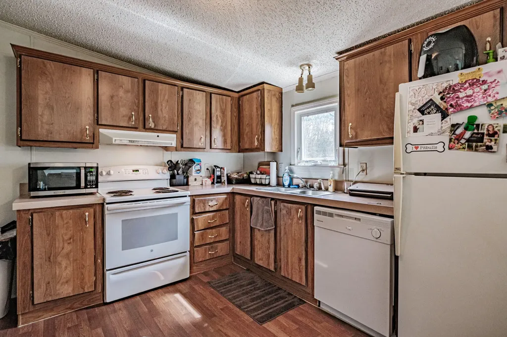 202 Dunnell Road Buxton ME 04093