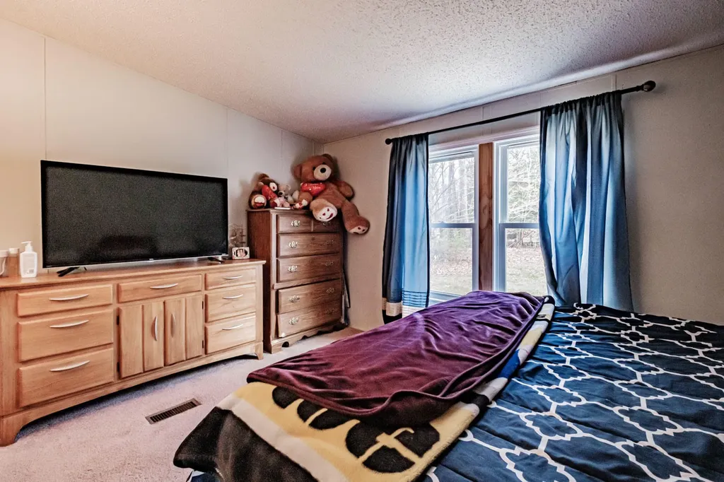 202 Dunnell Road Buxton ME 04093