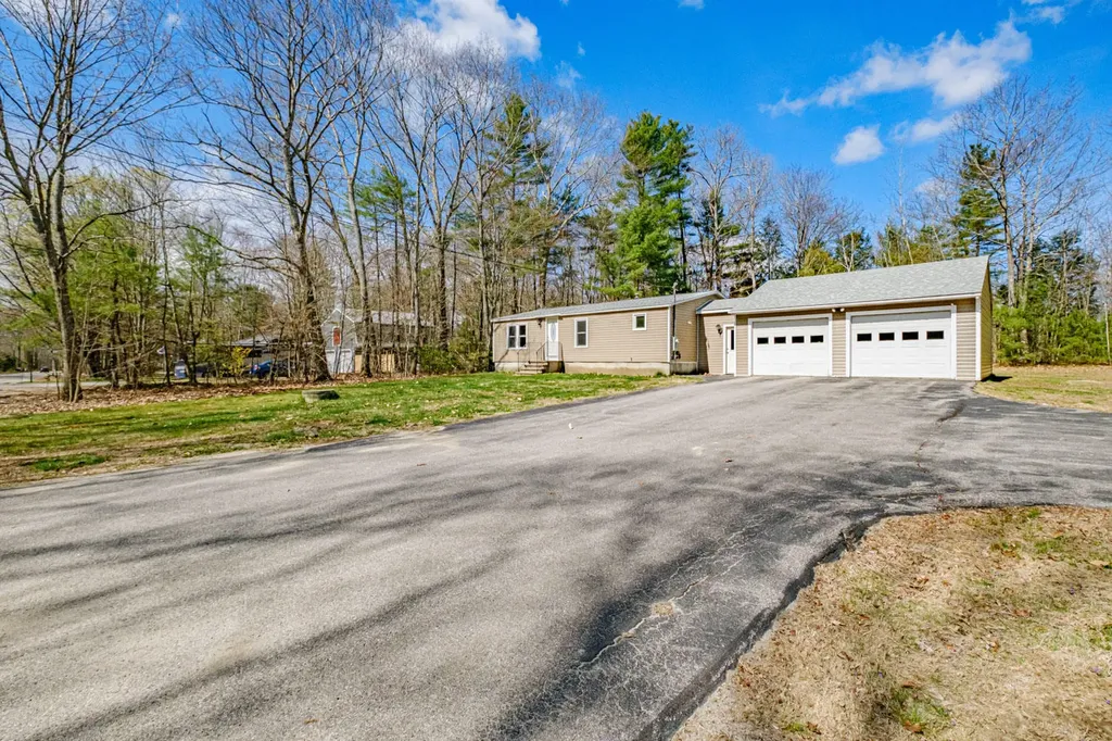 202 Dunnell Road Buxton ME 04093
