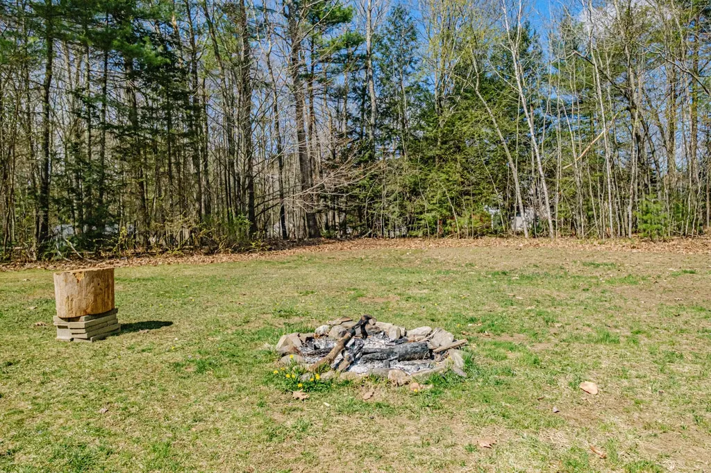 202 Dunnell Road Buxton ME 04093