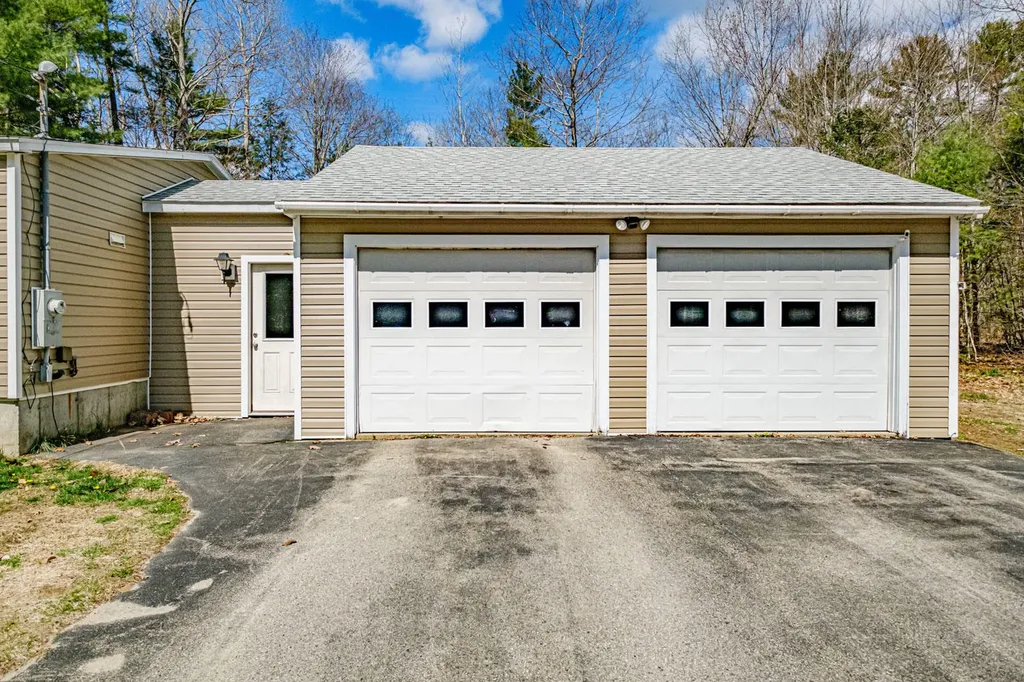 202 Dunnell Road Buxton ME 04093