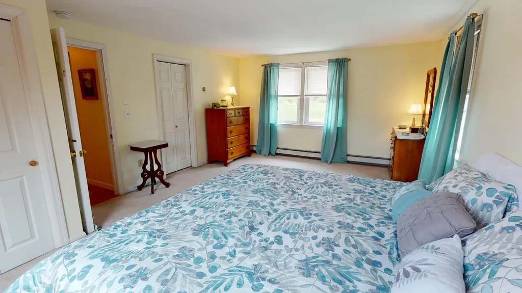 3 Pheasant Court York ME 03909