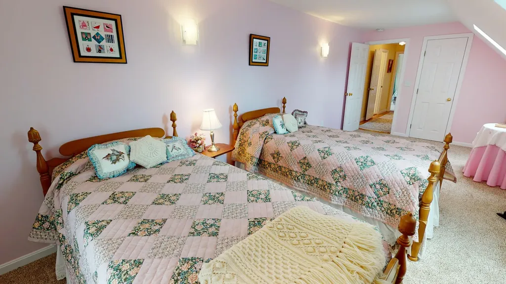 3 Pheasant Court York ME 03909
