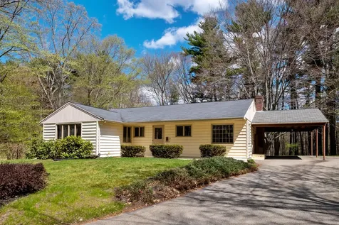 19 Page Street Kittery ME 03904