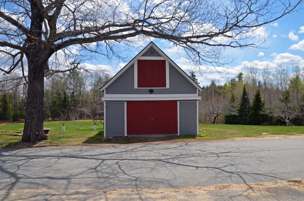 273 Dunn Road Norway ME 04268