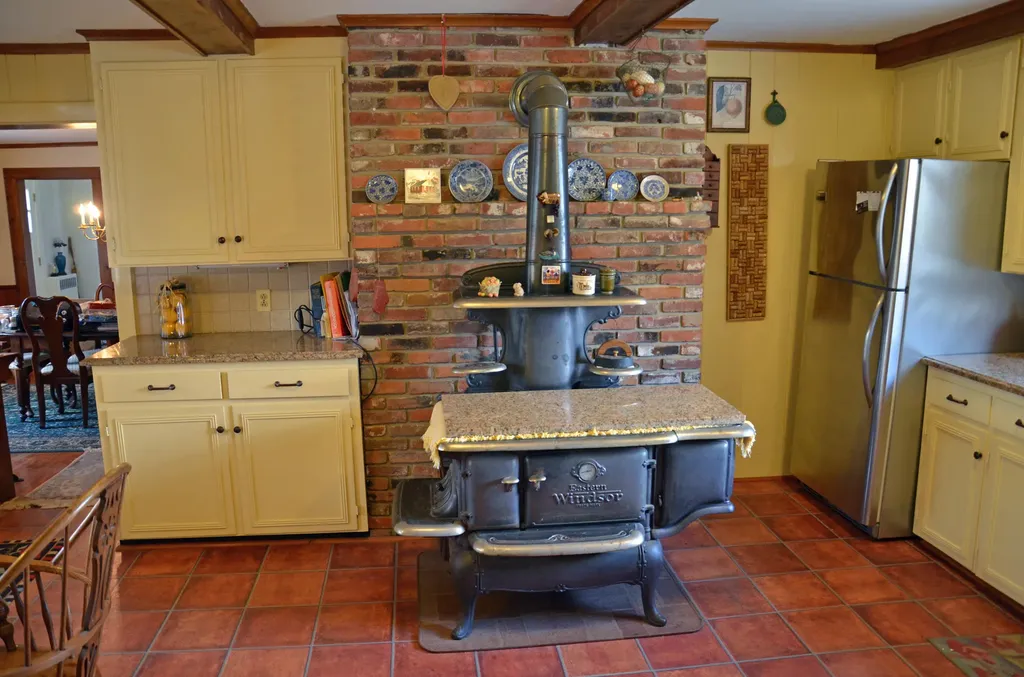 273 Dunn Road Norway ME 04268