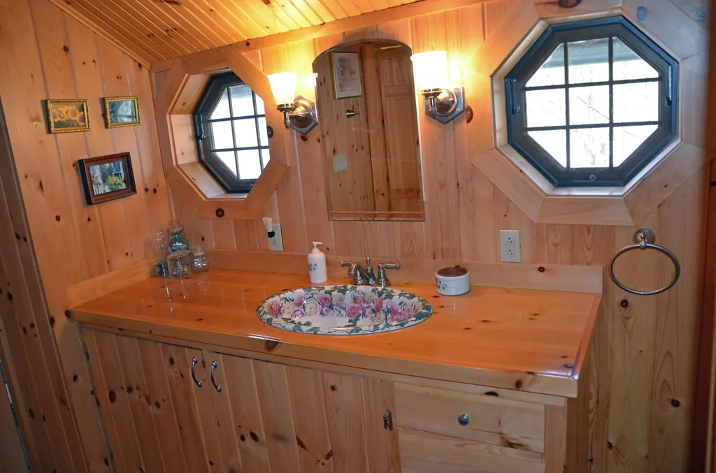 273 Dunn Road Norway ME 04268