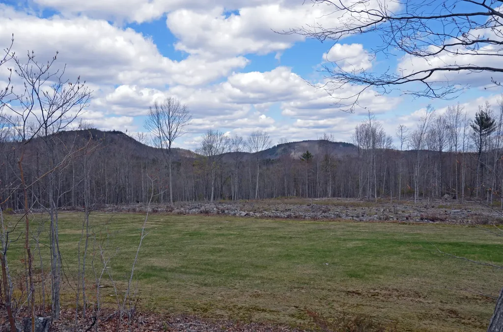 273 Dunn Road Norway ME 04268