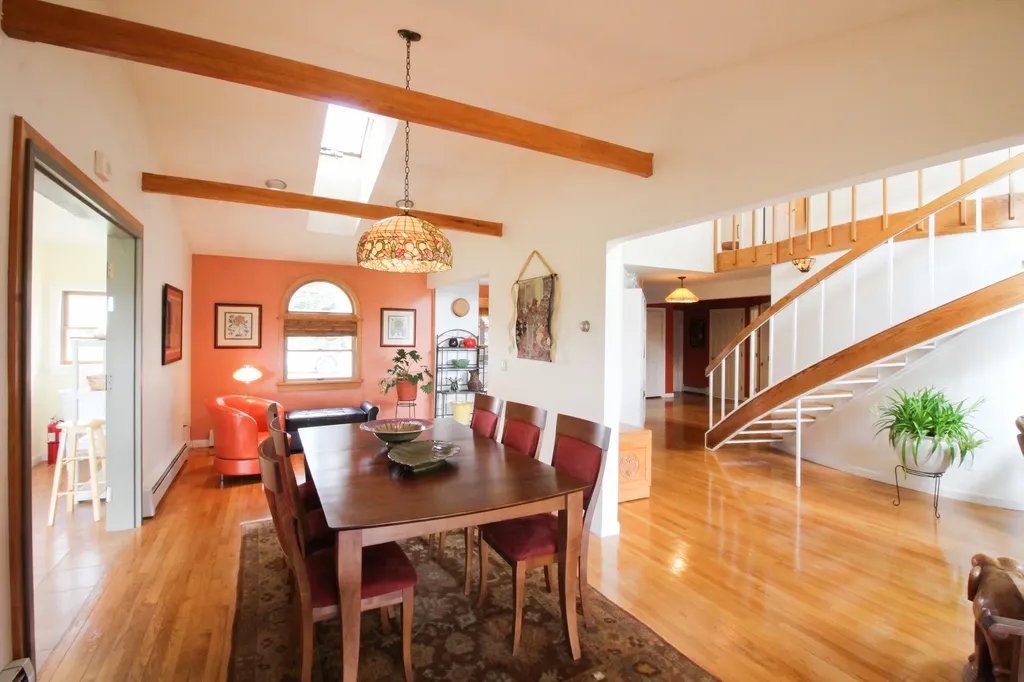 1681 Essex Street Bangor ME 04401
