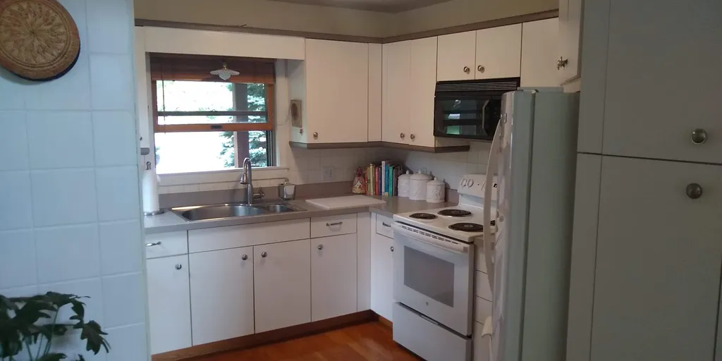1681 Essex Street Bangor ME 04401