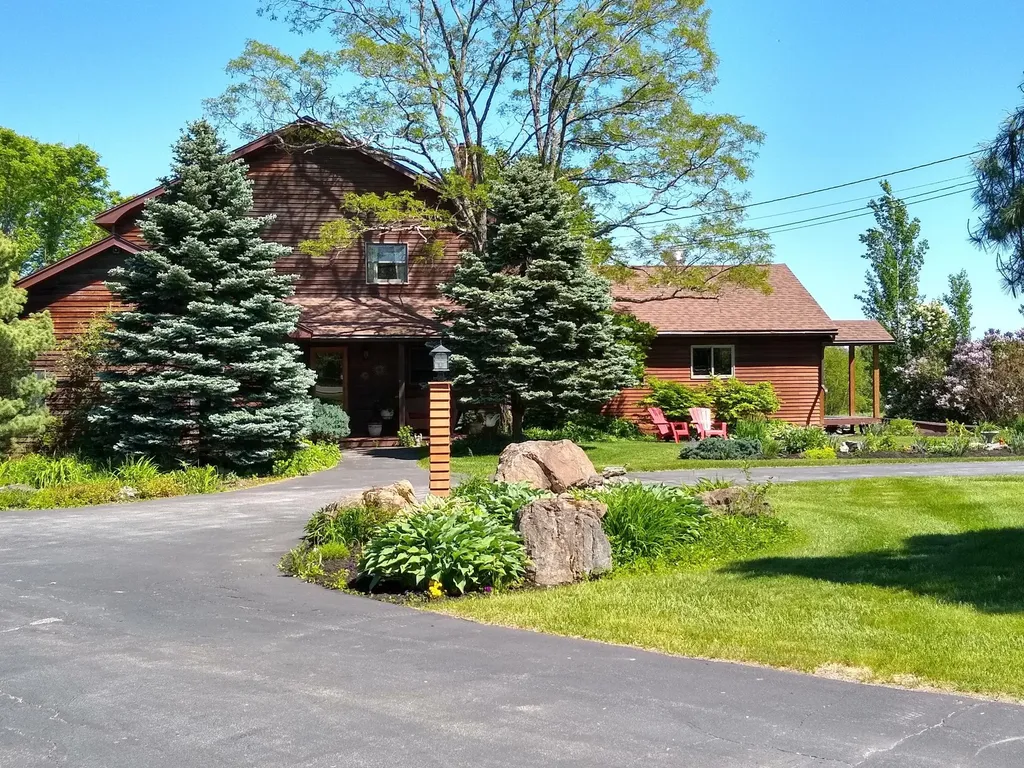 1681 Essex Street Bangor ME 04401