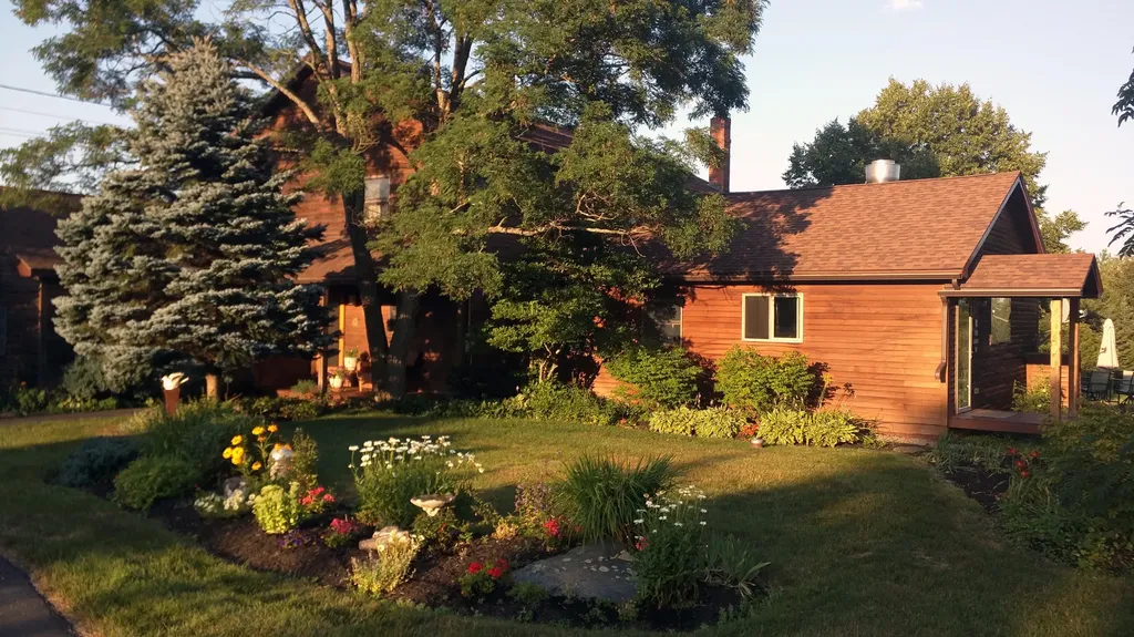 1681 Essex Street Bangor ME 04401