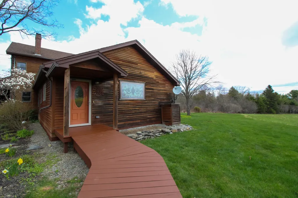 1681 Essex Street Bangor ME 04401