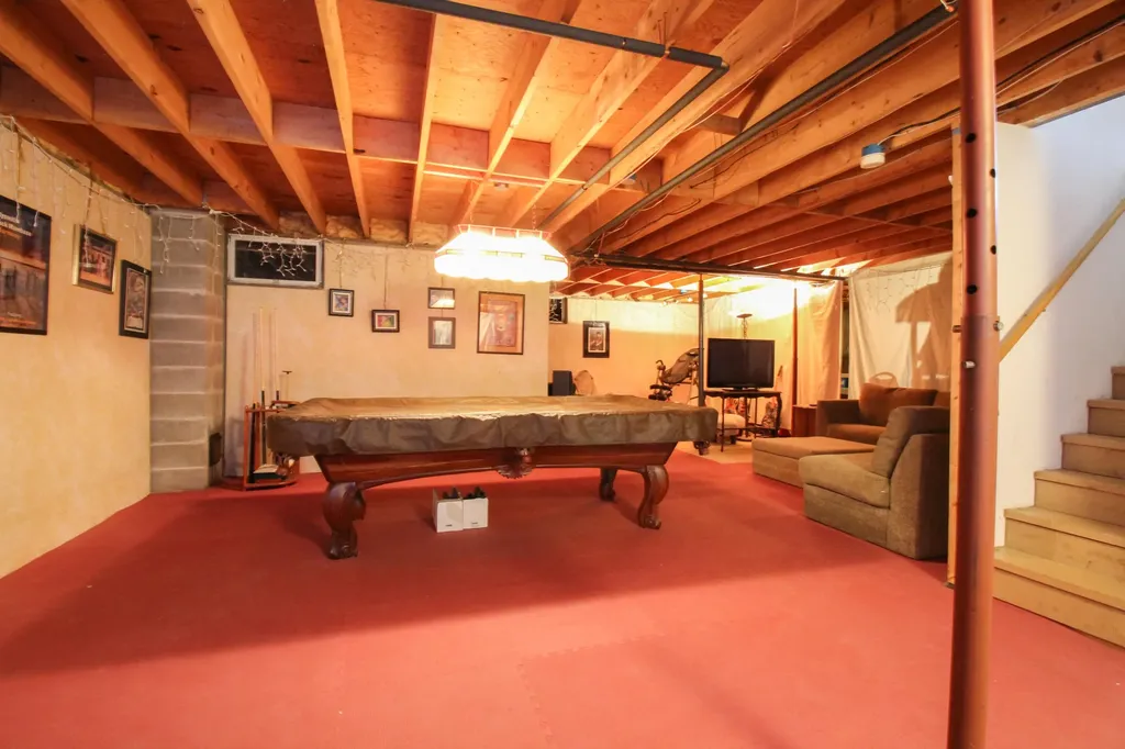 1681 Essex Street Bangor ME 04401