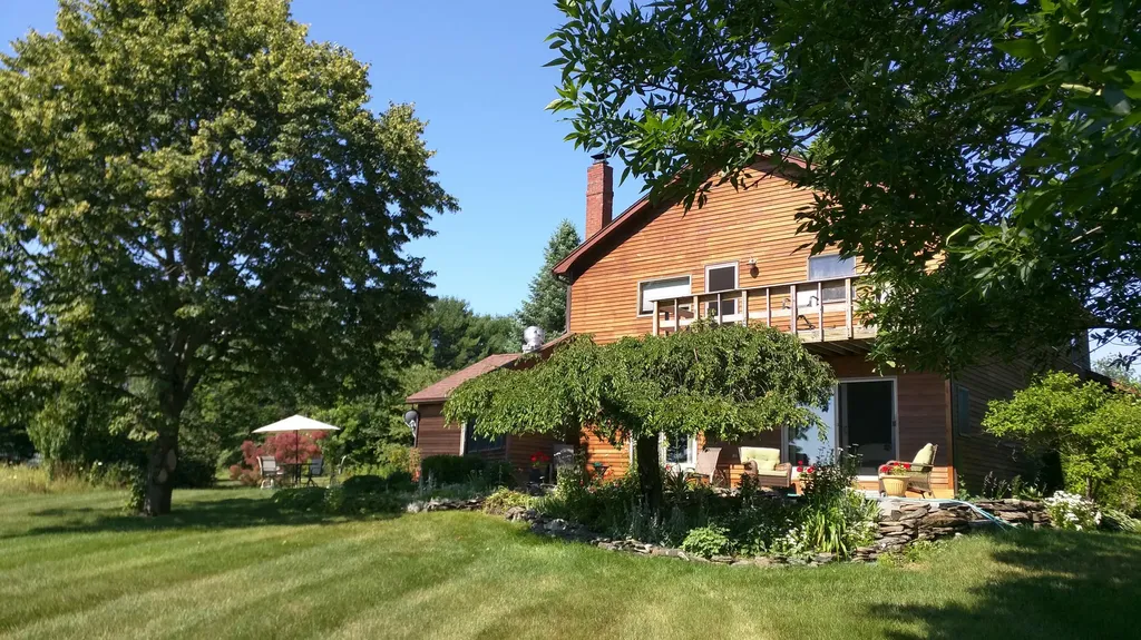 1681 Essex Street Bangor ME 04401