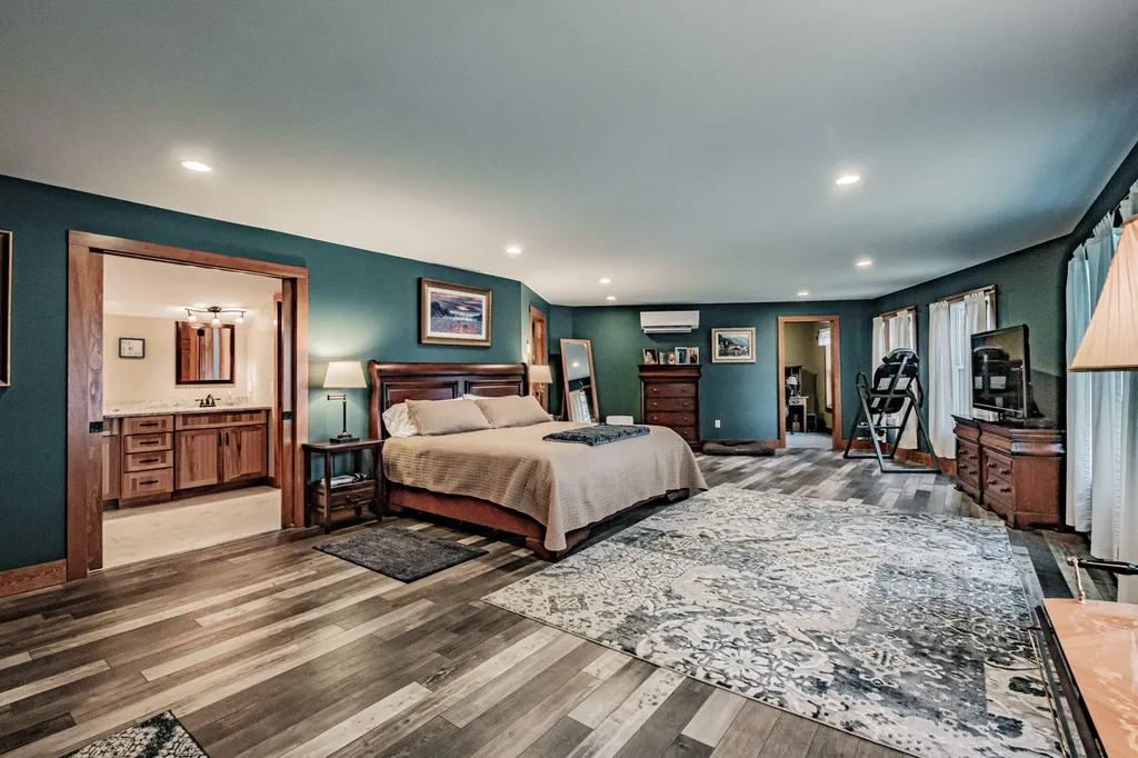 129 Hearthside Road Standish ME 04084
