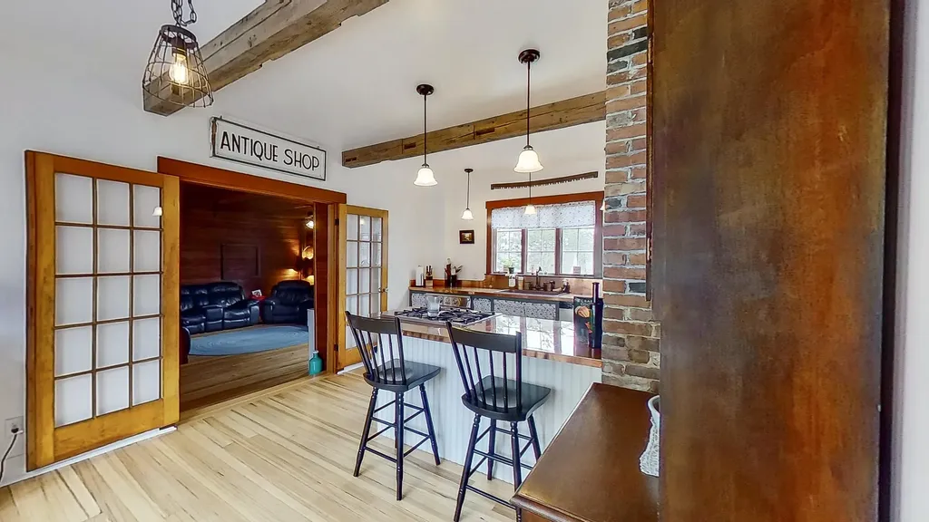75 Brunswick Avenue Gardiner ME 04345