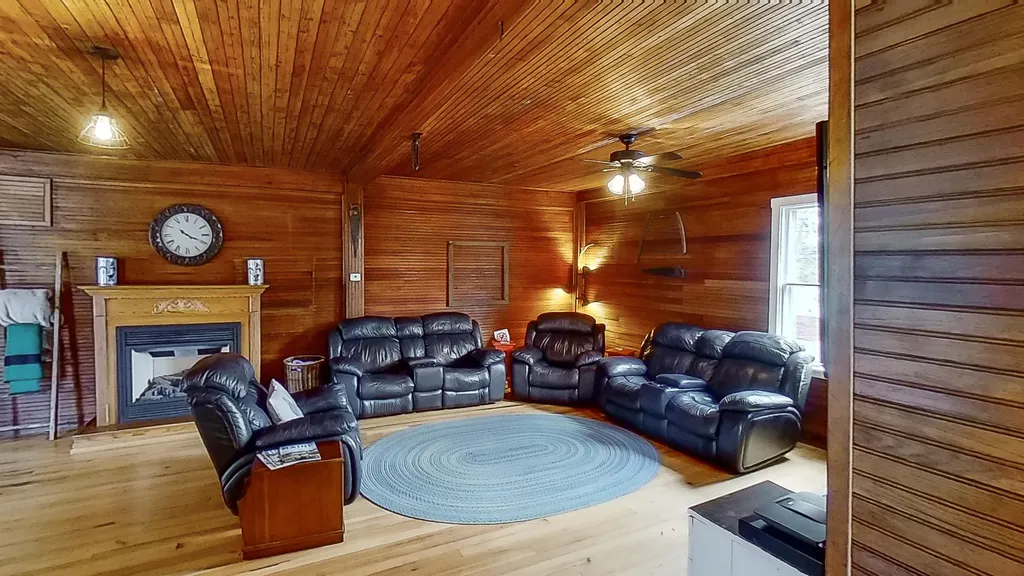 75 Brunswick Avenue Gardiner ME 04345