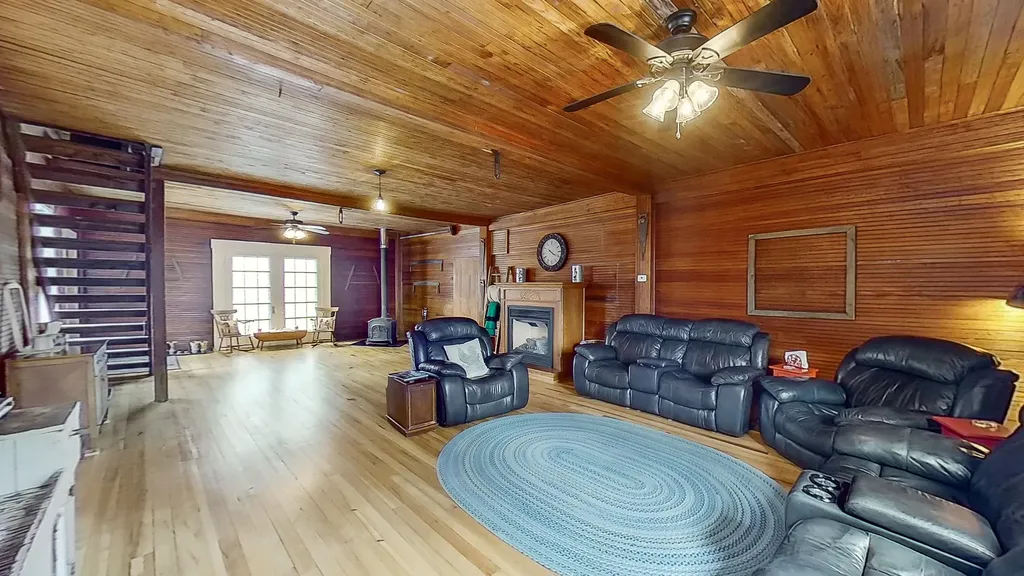 75 Brunswick Avenue Gardiner ME 04345