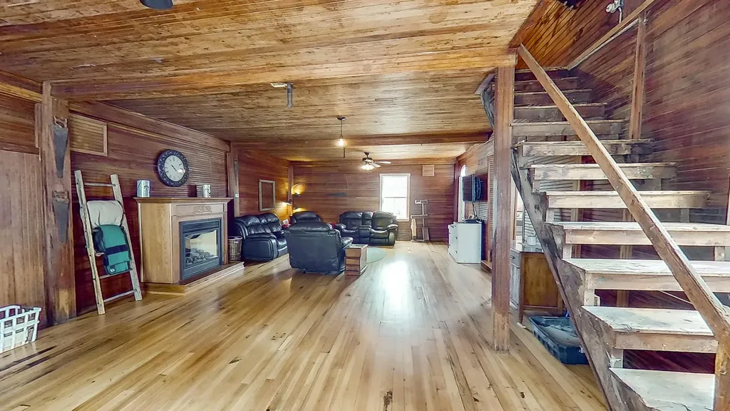 75 Brunswick Avenue Gardiner ME 04345