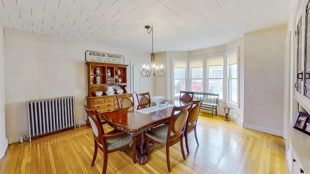 75 Brunswick Avenue Gardiner ME 04345