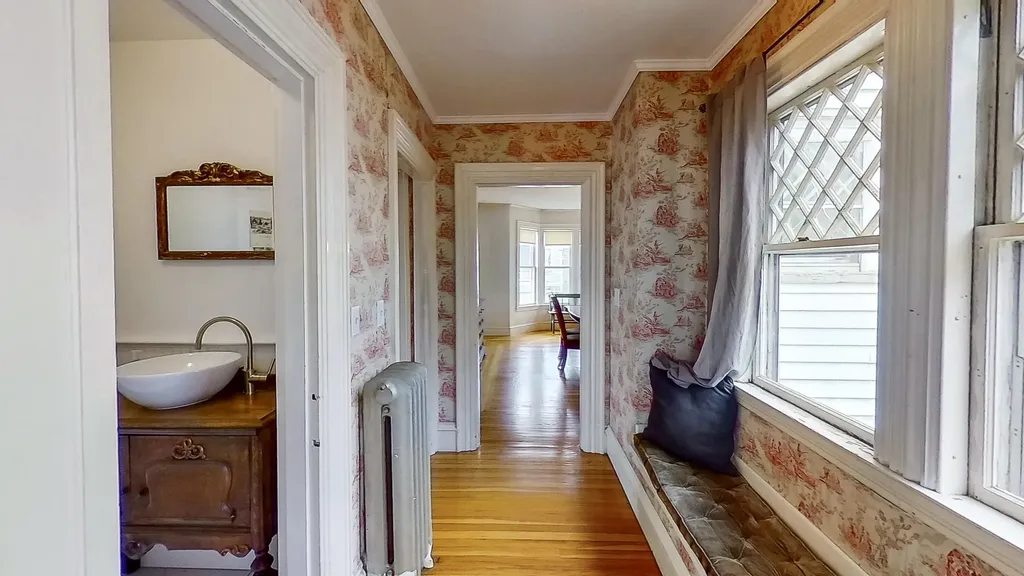 75 Brunswick Avenue Gardiner ME 04345