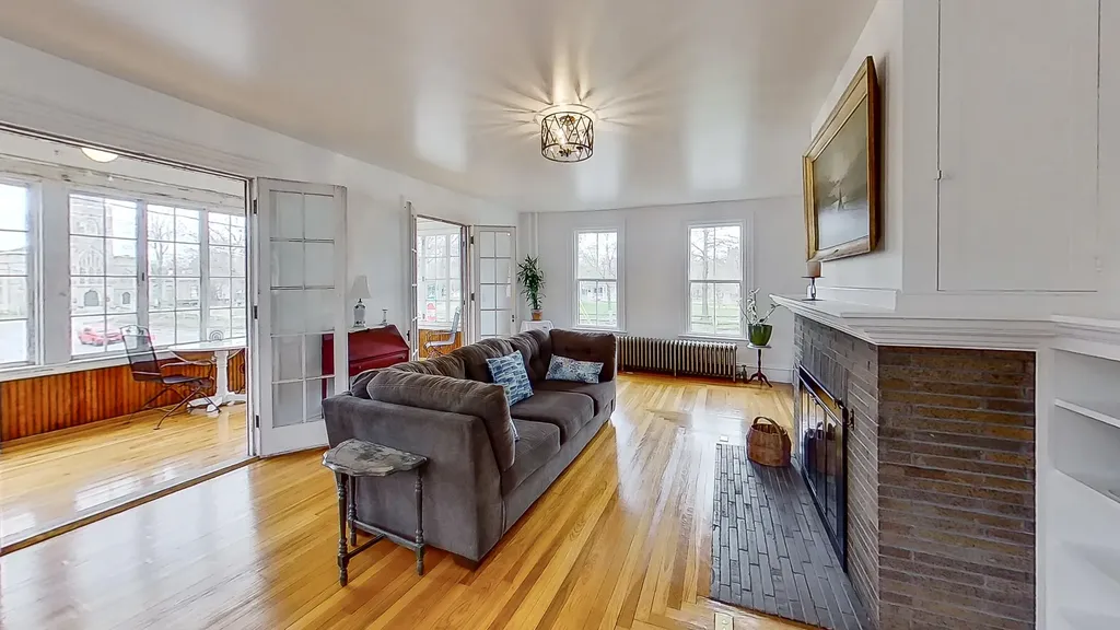 75 Brunswick Avenue Gardiner ME 04345