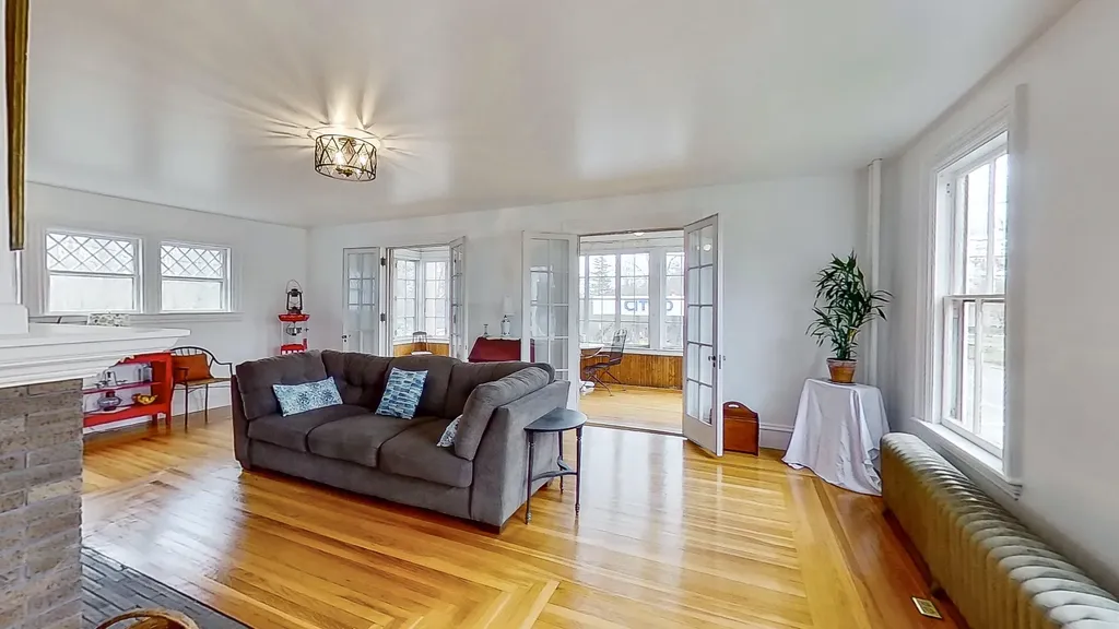 75 Brunswick Avenue Gardiner ME 04345