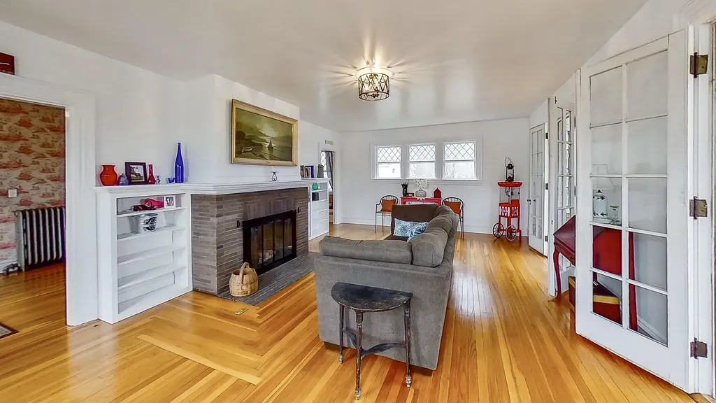 75 Brunswick Avenue Gardiner ME 04345