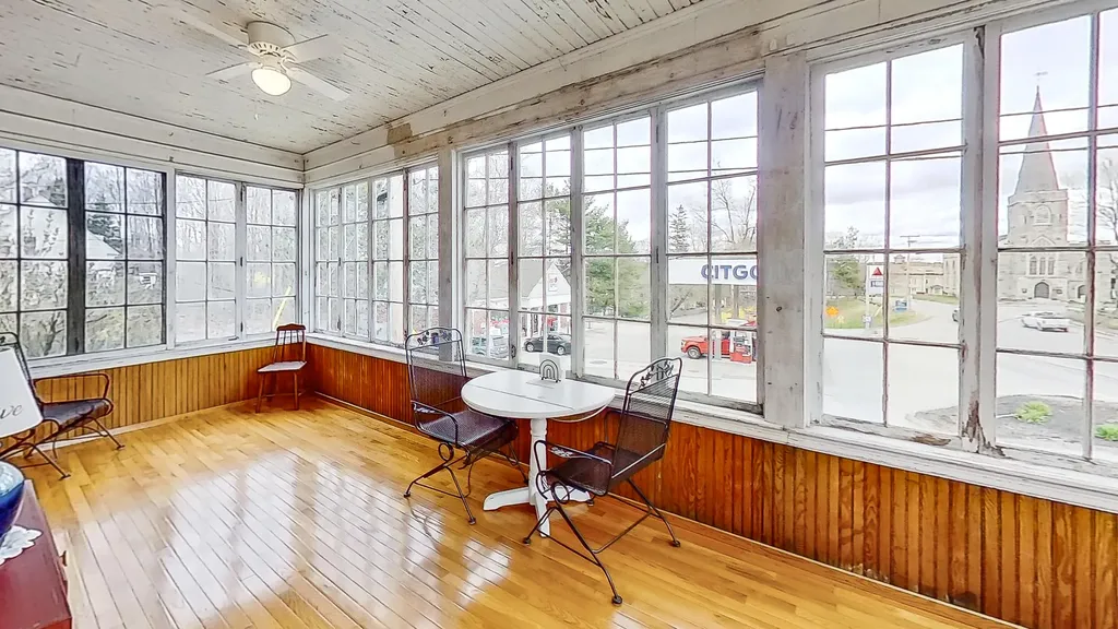 75 Brunswick Avenue Gardiner ME 04345
