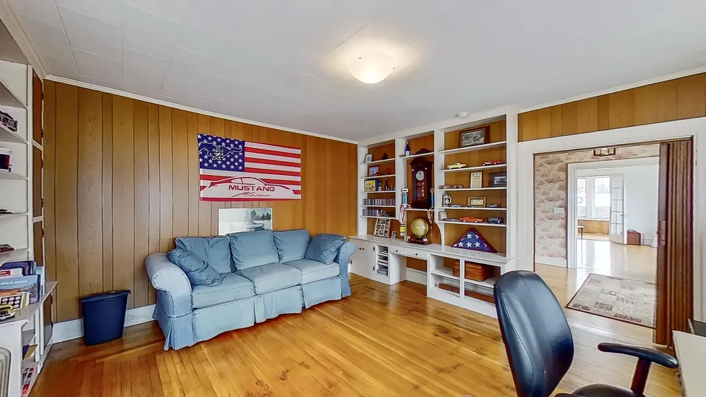 75 Brunswick Avenue Gardiner ME 04345