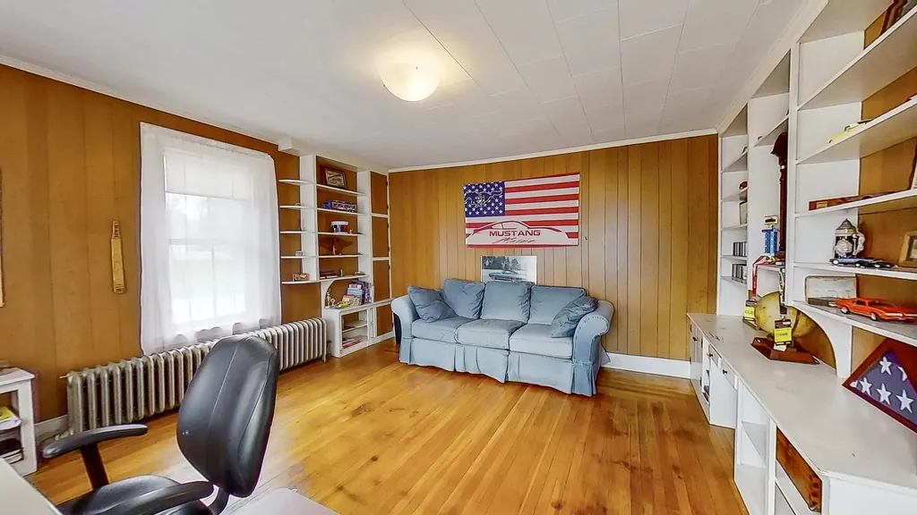 75 Brunswick Avenue Gardiner ME 04345
