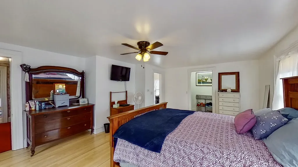 75 Brunswick Avenue Gardiner ME 04345