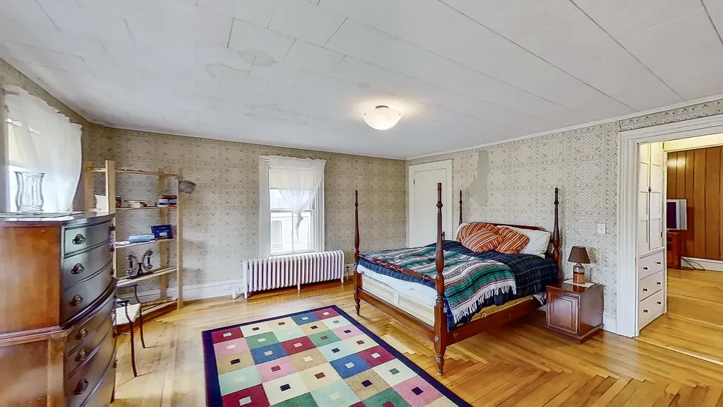 75 Brunswick Avenue Gardiner ME 04345