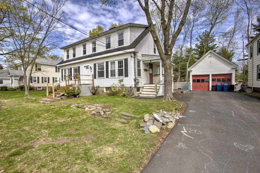 21 Edwards Street Portland ME 04102