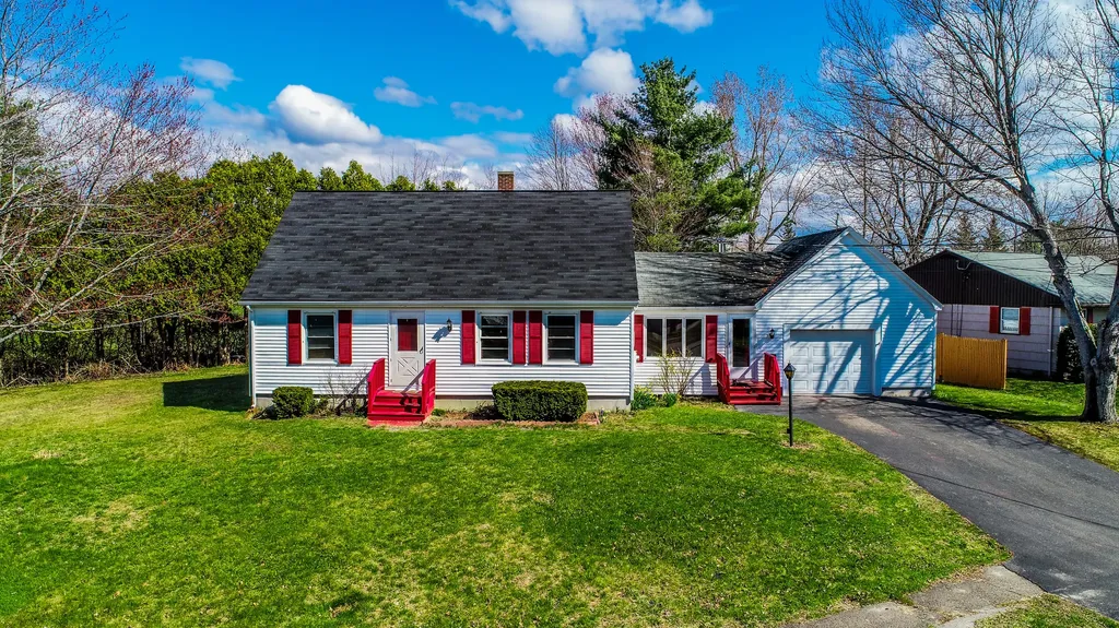 6 Caswell Street Augusta ME 04330