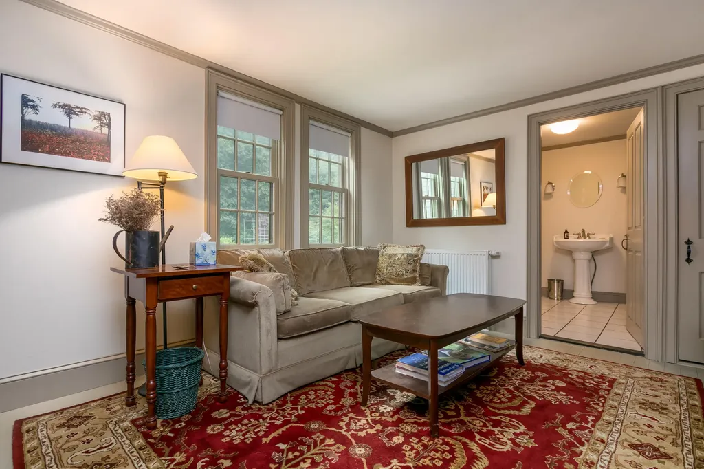 143 Brook Road Falmouth ME 04105