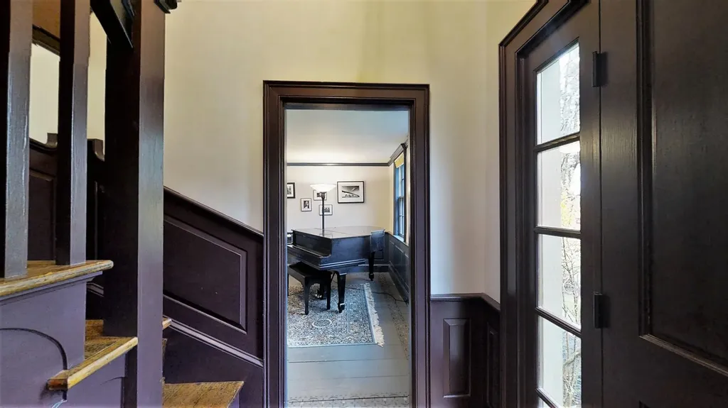 143 Brook Road Falmouth ME 04105