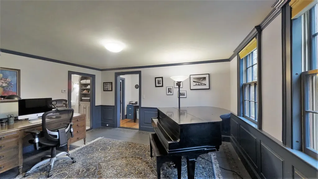 143 Brook Road Falmouth ME 04105