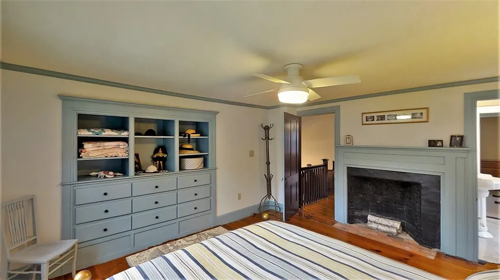 143 Brook Road Falmouth ME 04105