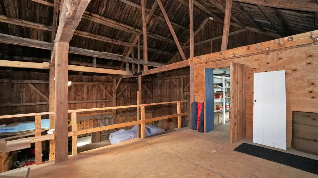 143 Brook Road Falmouth ME 04105