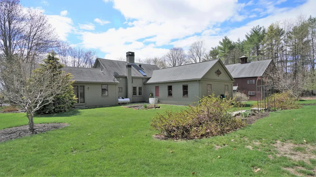 143 Brook Road Falmouth ME 04105