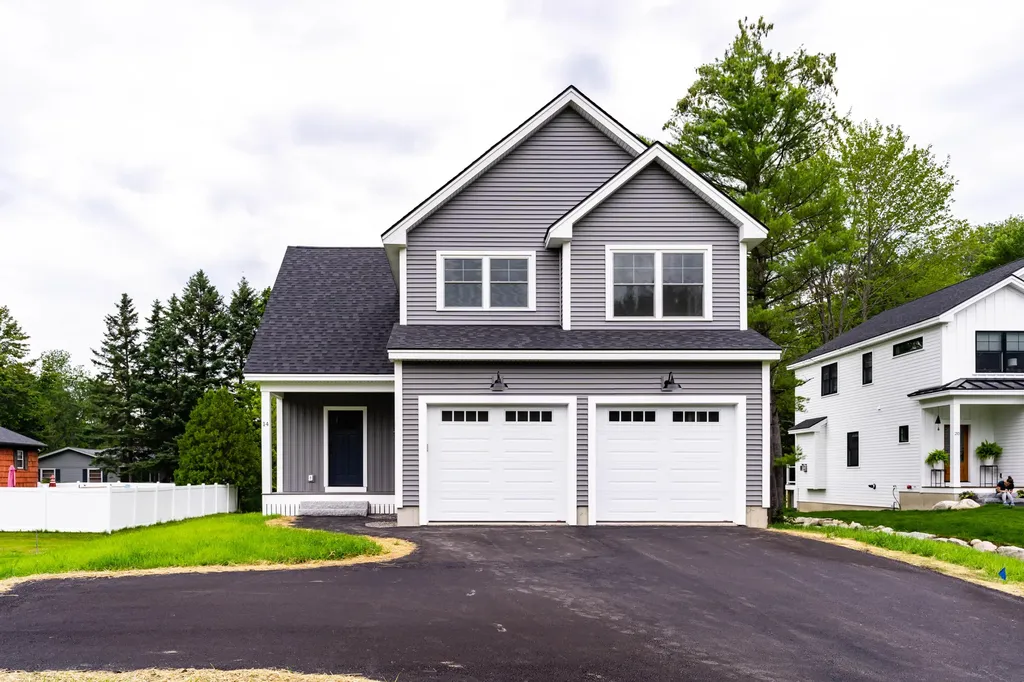 14 Benjamin Way Portland ME 04102
