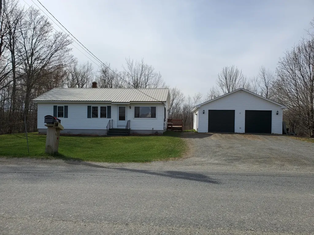 621 Lang Hill Road Palmyra ME 04965
