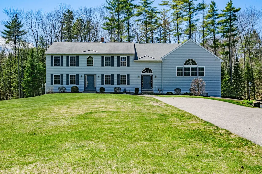 40 Stonewall Way Westbrook ME 04092