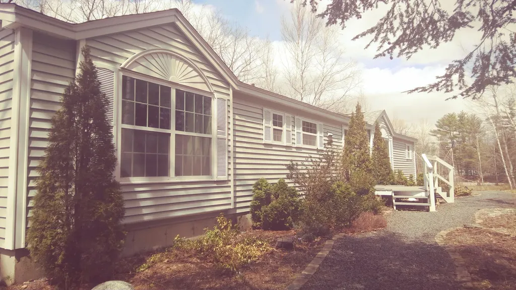 50 Tannery Lane Liberty ME 04949